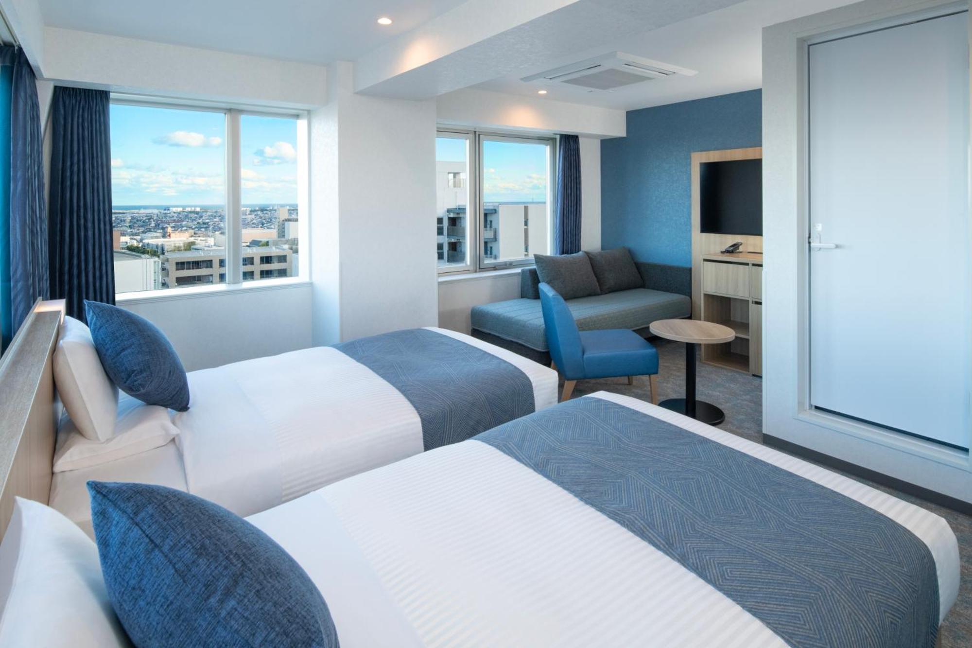 Art Hotel Miyazaki Sky Tower Bagian luar foto
